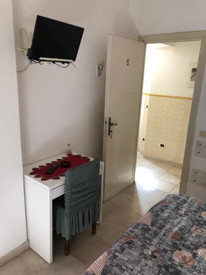 فندق La Veranda أرديا المظهر الخارجي الصورة