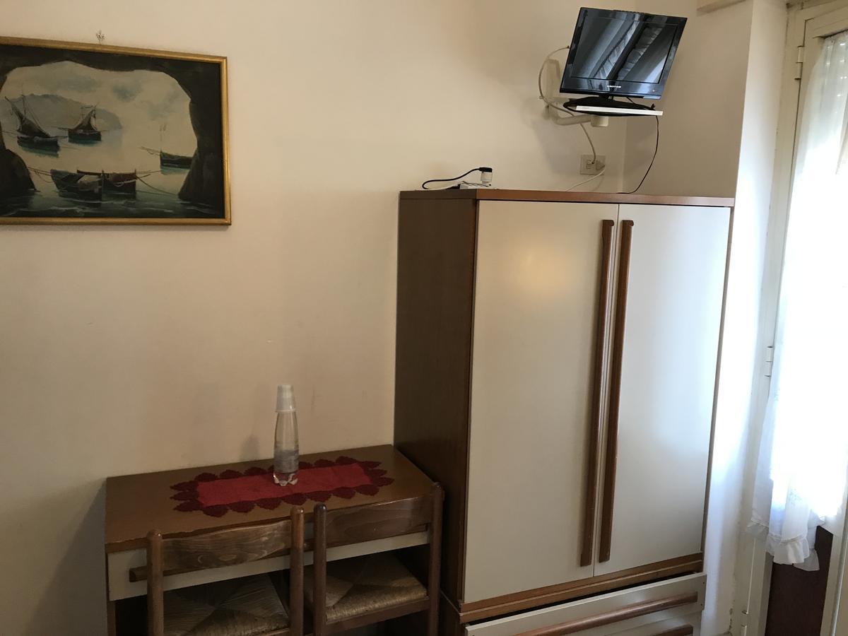 فندق La Veranda أرديا المظهر الخارجي الصورة